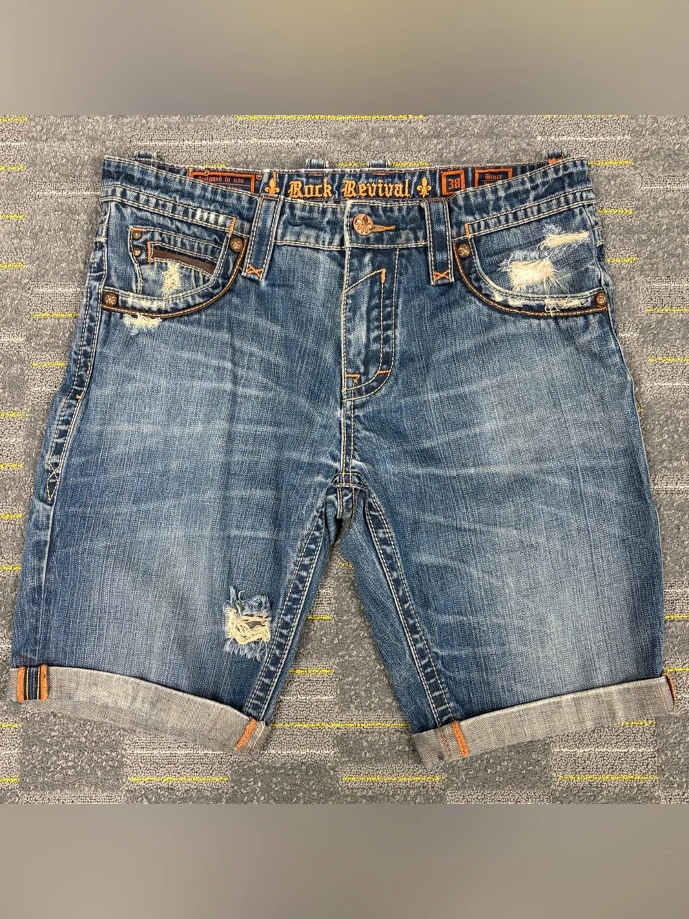 Rock Revival Bruce Straight Fit Denim Shorts Men’s 38 Cuffed Distressed Blue